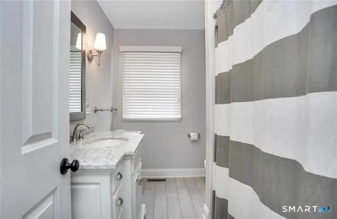 8 Ferndale Drive Easton CT 06612