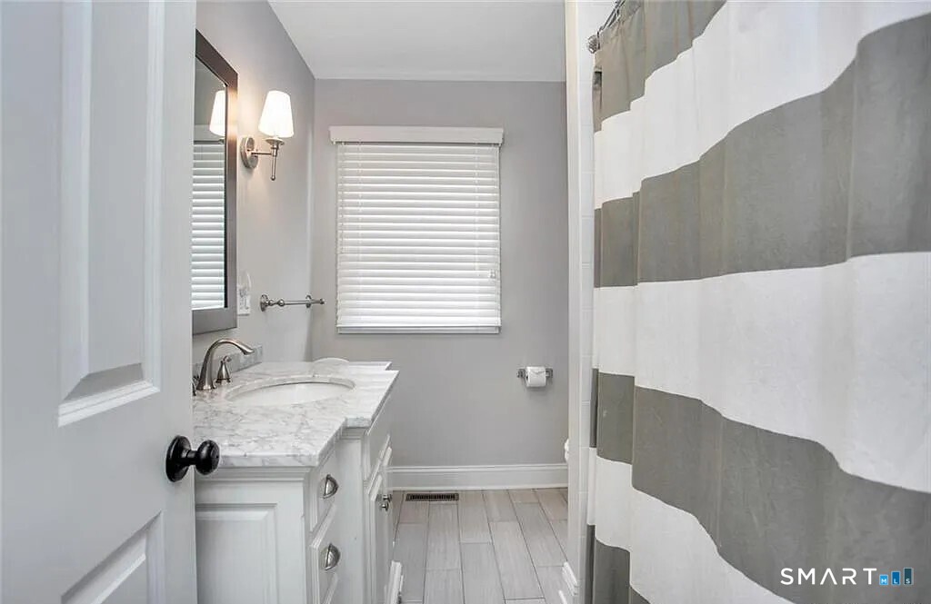 8 Ferndale Drive Easton CT 06612