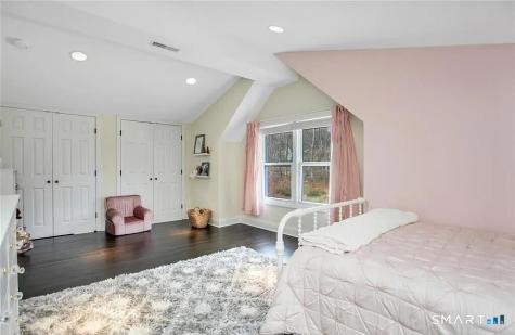 8 Ferndale Drive Easton CT 06612