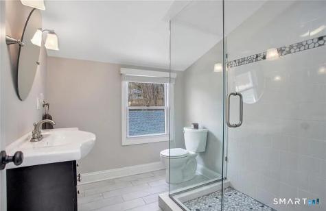 8 Ferndale Drive Easton CT 06612