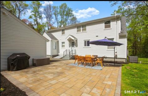 8 Ferndale Drive Easton CT 06612