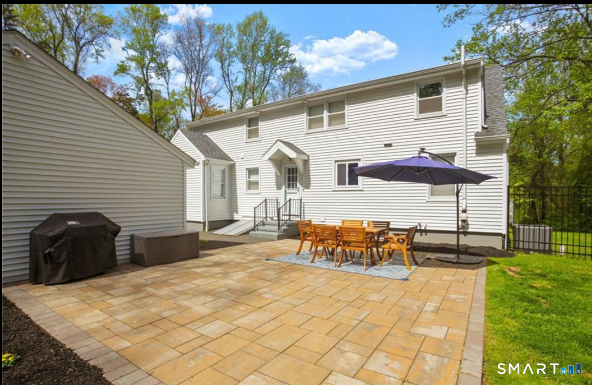 8 Ferndale Drive Easton CT 06612