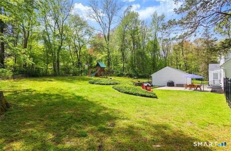 8 Ferndale Drive Easton CT 06612