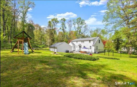 8 Ferndale Drive Easton CT 06612