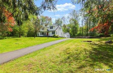 8 Ferndale Drive Easton CT 06612