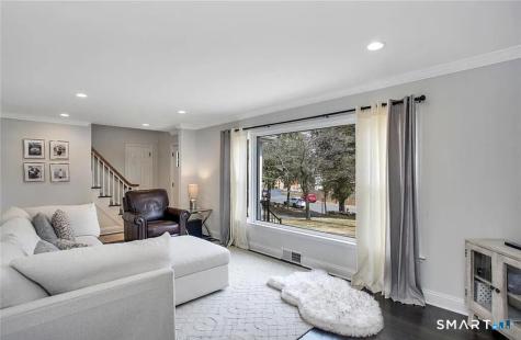 8 Ferndale Drive Easton CT 06612