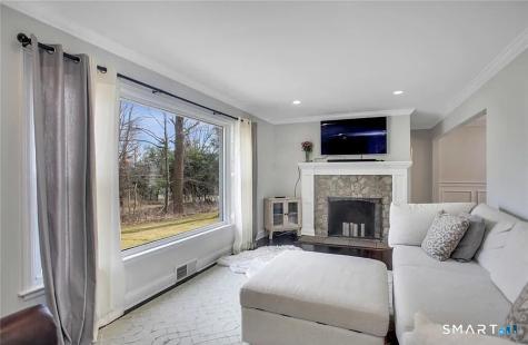 8 Ferndale Drive Easton CT 06612