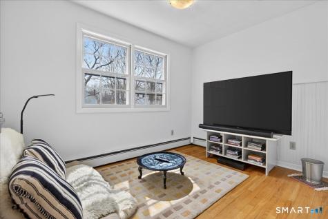15 Oak Hollow Road Branford CT 06405