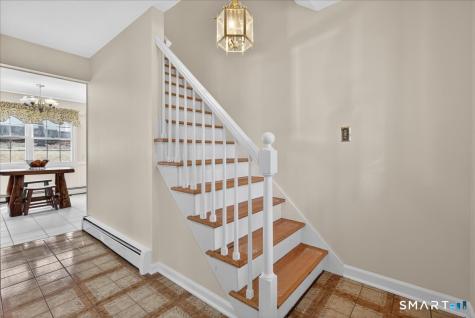 15 Oak Hollow Road Branford CT 06405