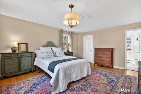 15 Oak Hollow Road Branford CT 06405