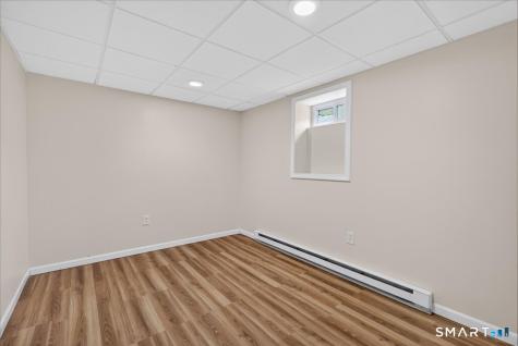 15 Oak Hollow Road Branford CT 06405