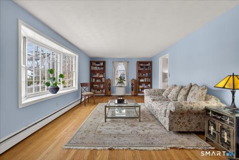 15 Oak Hollow Road Branford CT 06405