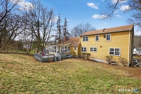 15 Oak Hollow Road Branford CT 06405