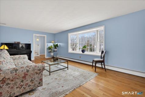 15 Oak Hollow Road Branford CT 06405