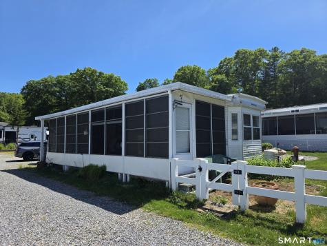 262 L 39 Shetucket Turnpike Griswold CT 06351