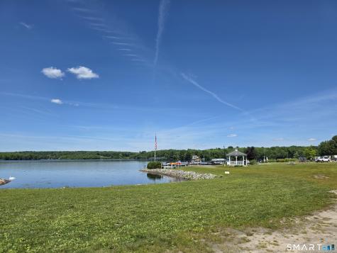 262 L 39 Shetucket Turnpike Griswold CT 06351
