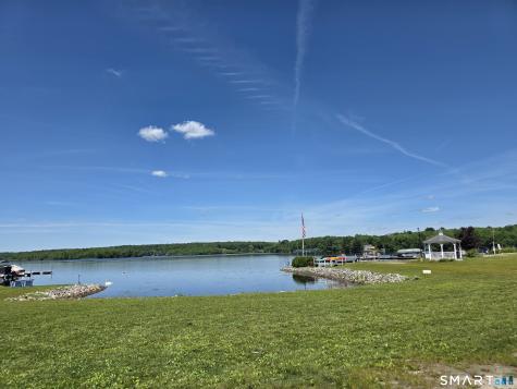 262 L 39 Shetucket Turnpike Griswold CT 06351
