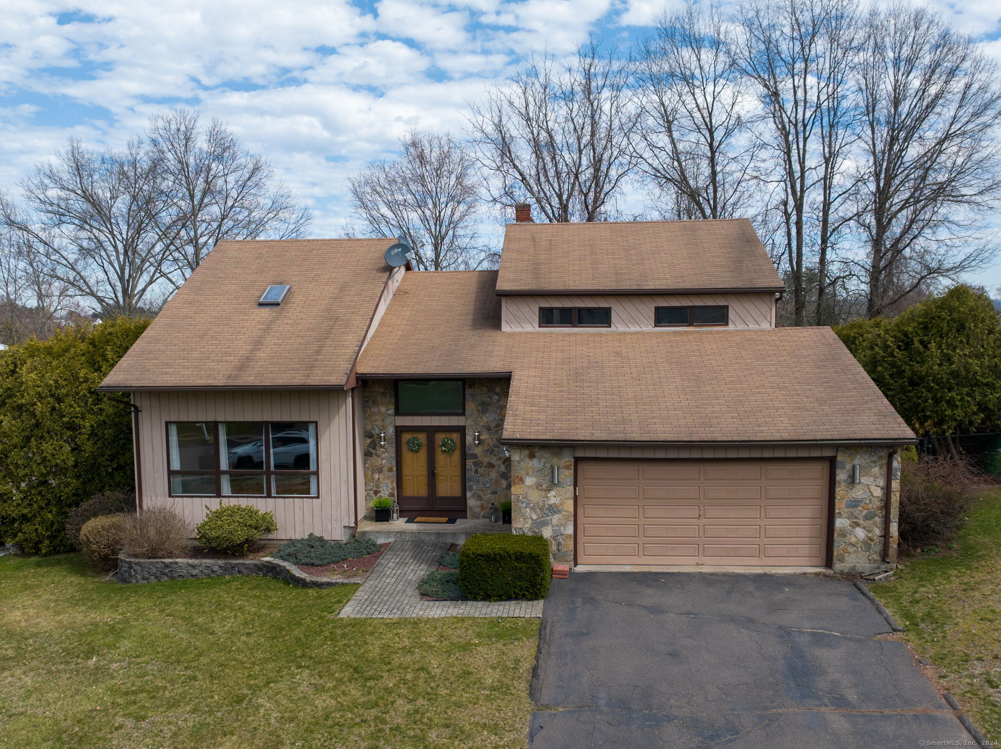 24 Stonegate Drive Wethersfield CT 06109