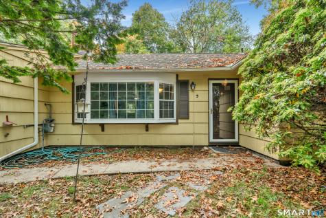 3 Juniper Circle Trumbull CT 06611