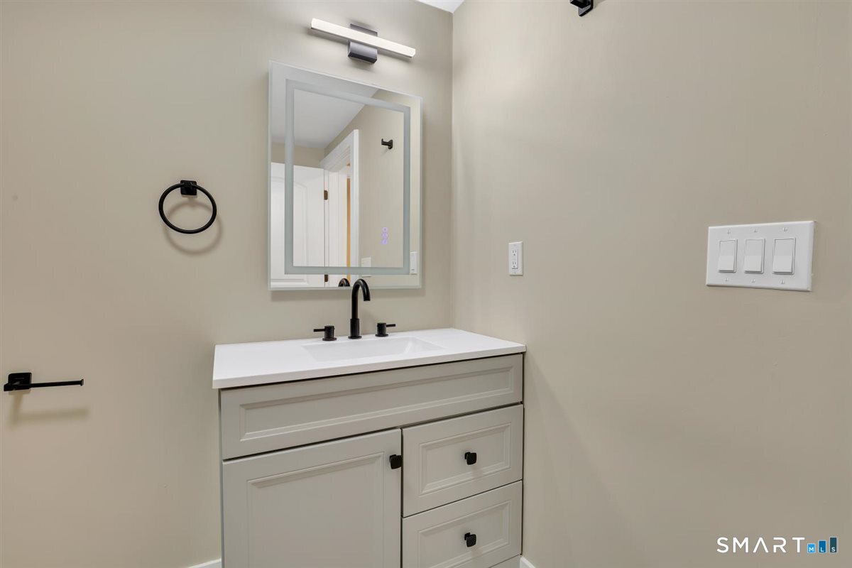 3 Marble Road Enfield CT 06082