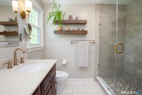 19 Lawton Drive Simsbury CT 06070