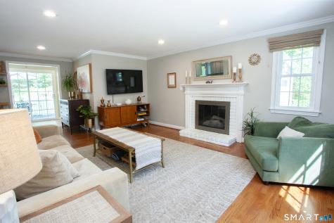 19 Lawton Drive Simsbury CT 06070