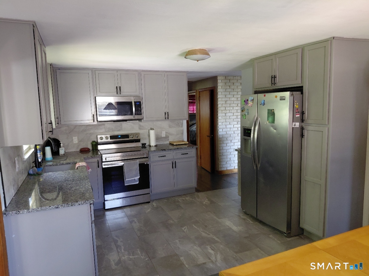 101 Brace Road Newington CT 06111