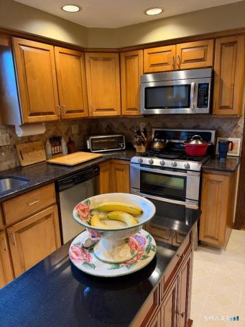 69 Cope Farms Road Farmington CT 06032