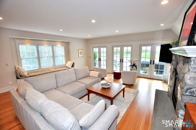371 North Main Street Suffield CT 06078