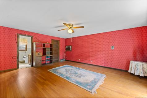 1000 Main Street Somers CT 06071