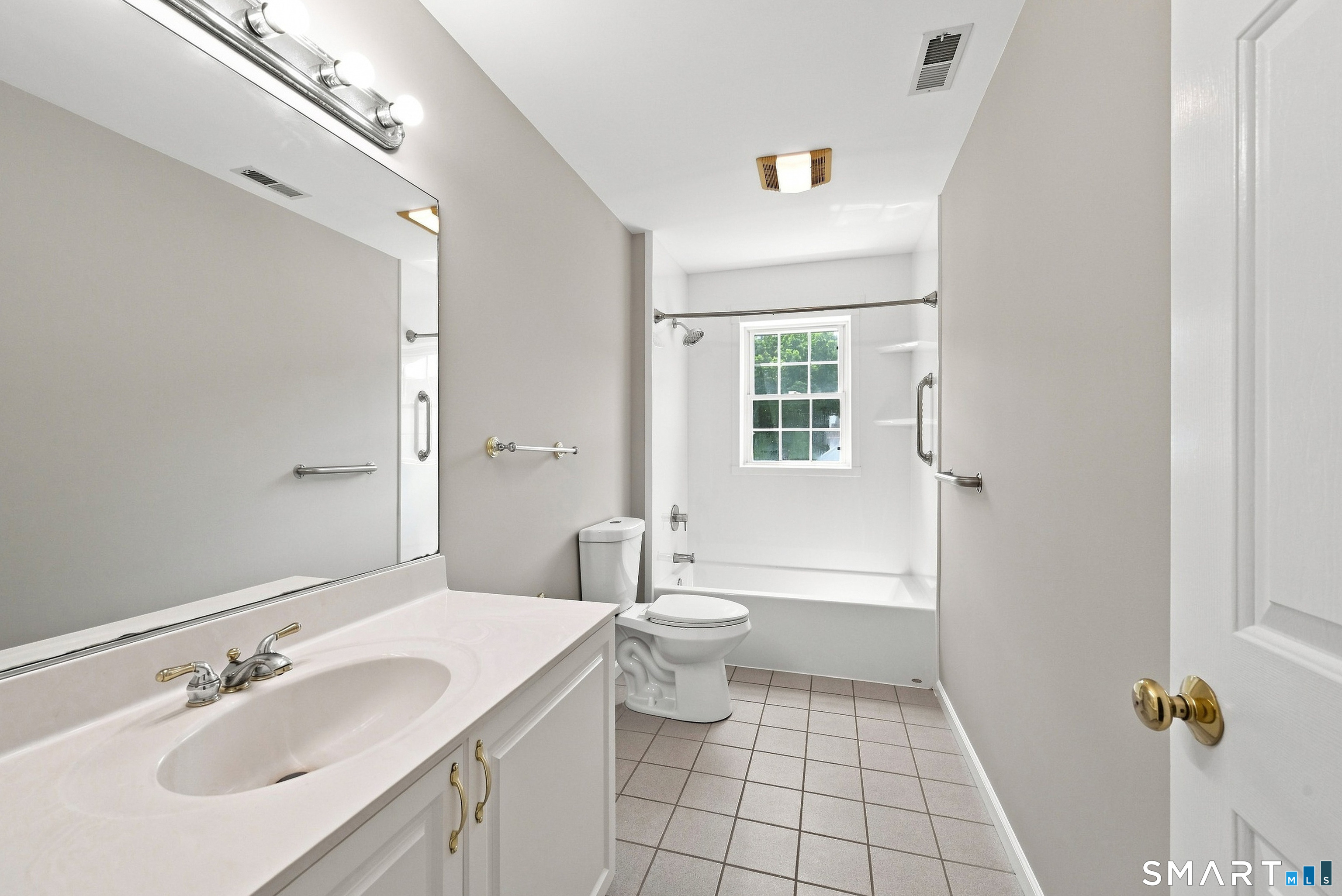 63 Meadow Brook Road Brookfield CT 06804