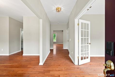63 Meadow Brook Road Brookfield CT 06804