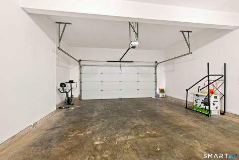 63 Meadow Brook Road Brookfield CT 06804