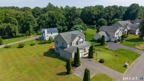 63 Meadow Brook Road Brookfield CT 06804