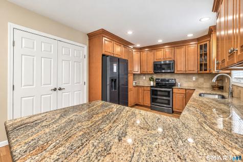 41 Jordan Avenue Shelton CT 06484