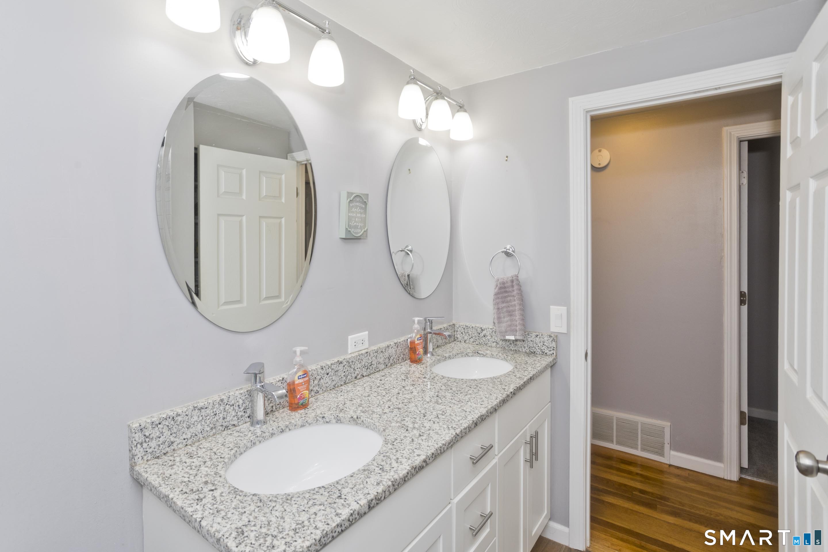 11 Harvest Road Enfield CT 06082