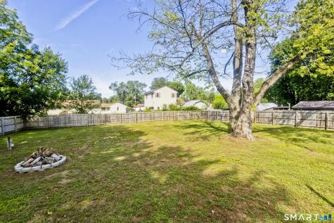 11 Harvest Road Enfield CT 06082