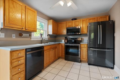 462 Davis Street Watertown CT 06779