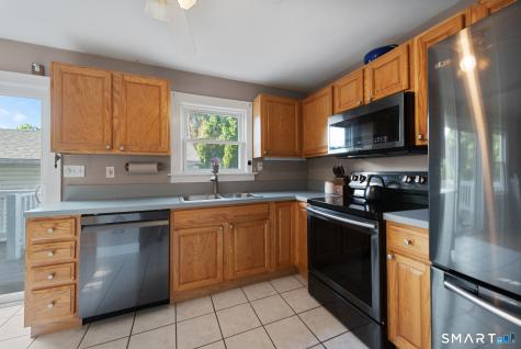 462 Davis Street Watertown CT 06779