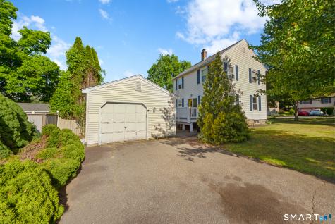 462 Davis Street Watertown CT 06779