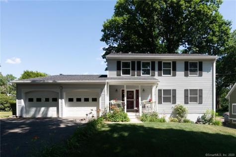 64 Larchmont Avenue Waterbury CT 06708