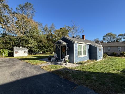 10 Pattagansett Court East Lyme CT 06357