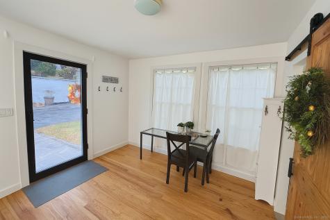 10 Pattagansett Court East Lyme CT 06357