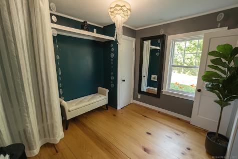 10 Pattagansett Court East Lyme CT 06357