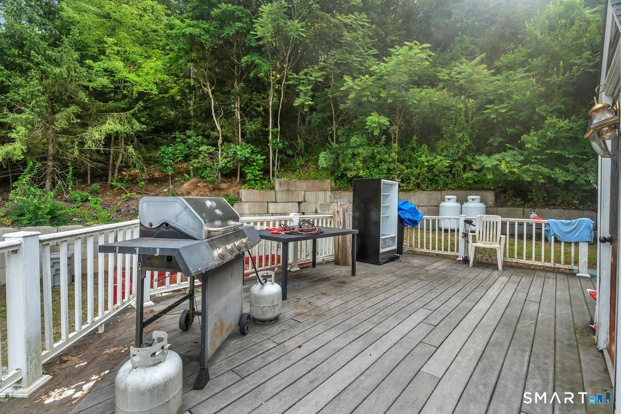 72 Winter Avenue Deep River CT 06417