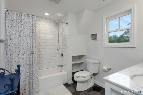 121 Old Post Road Fairfield CT 06824