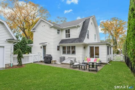 121 Old Post Road Fairfield CT 06824