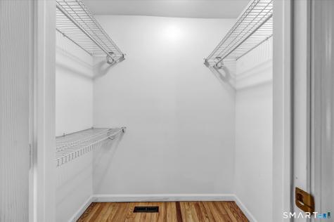 364 Bidwell Street Manchester CT 06040