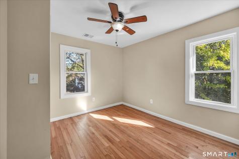 364 Bidwell Street Manchester CT 06040