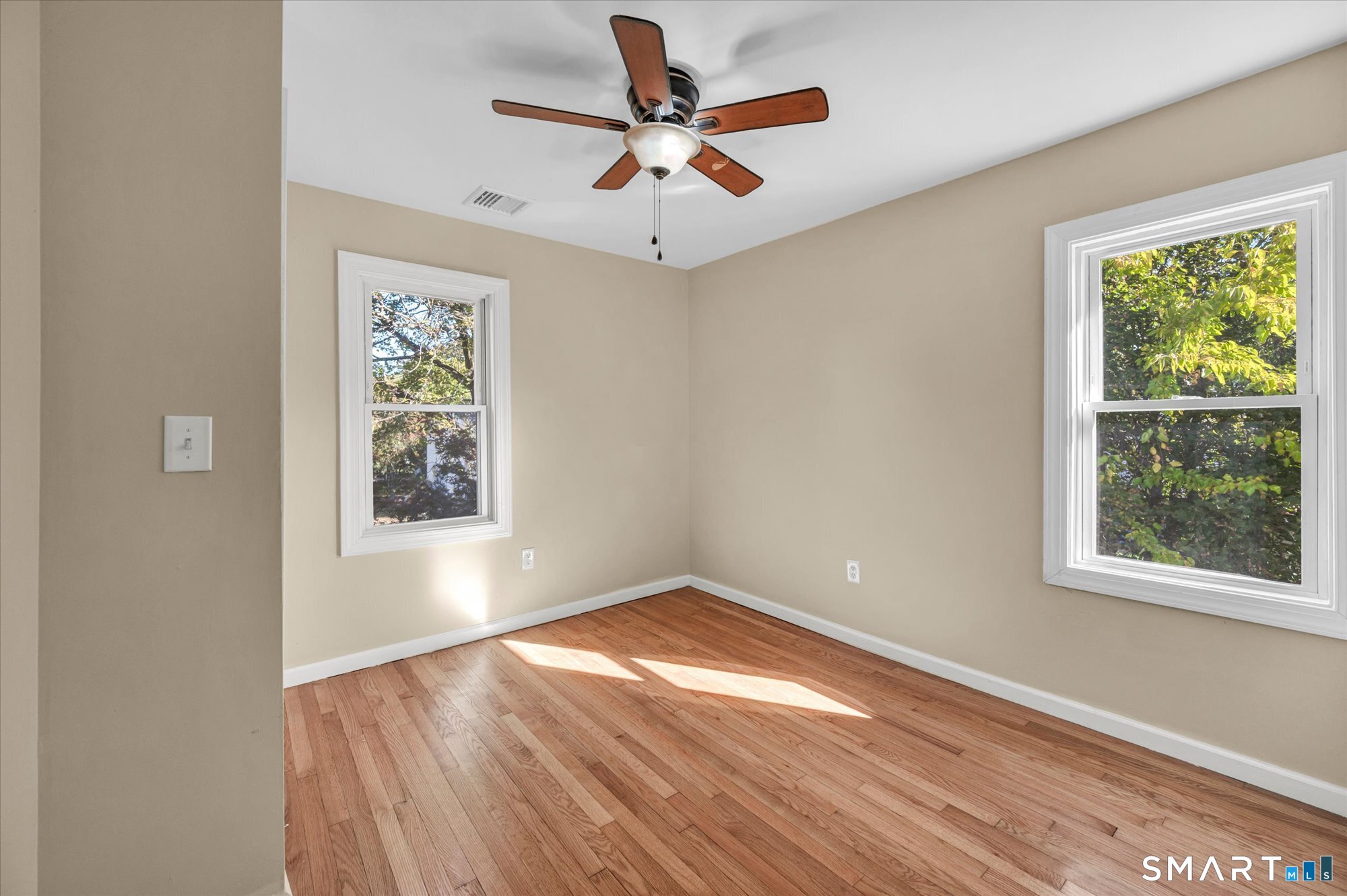 364 Bidwell Street Manchester CT 06040
